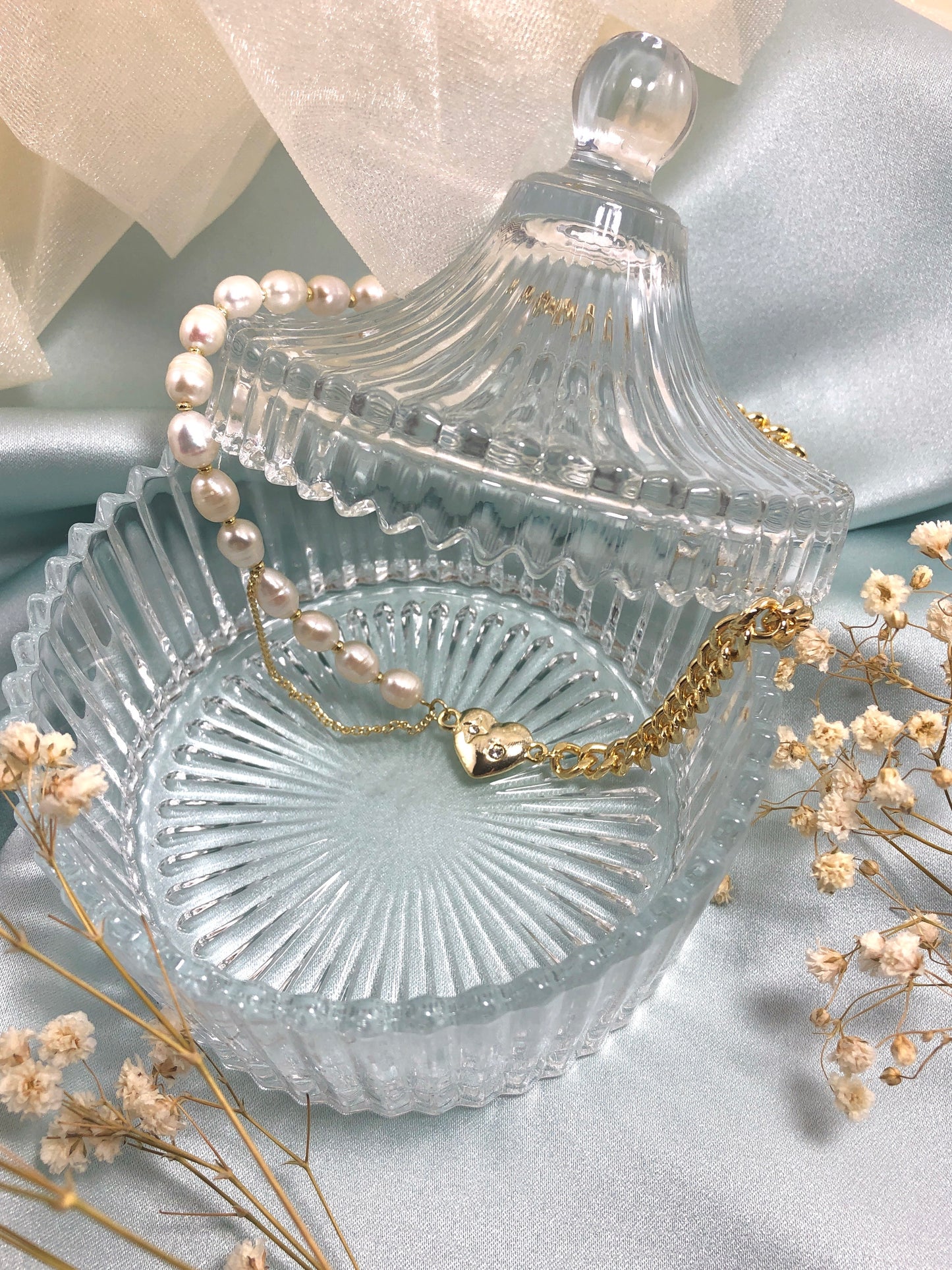 Half and Half Choker Necklace with Heart Pendant