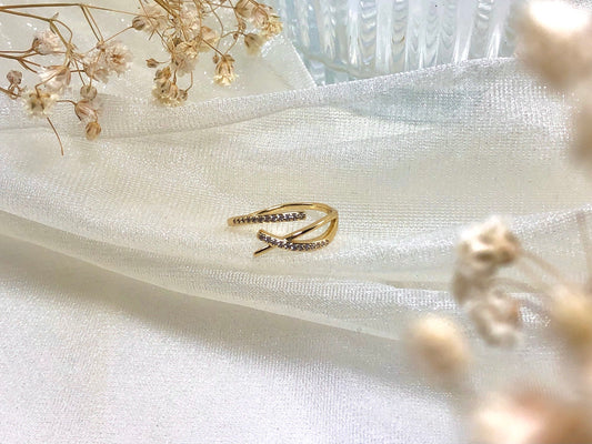 Criss Cross Ring